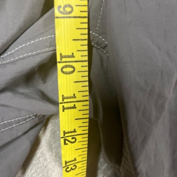 Mountain Hardware Hiking Shorts Womens Size 14 Gray Nylon Outdoor Performance - Picture 8 of 10